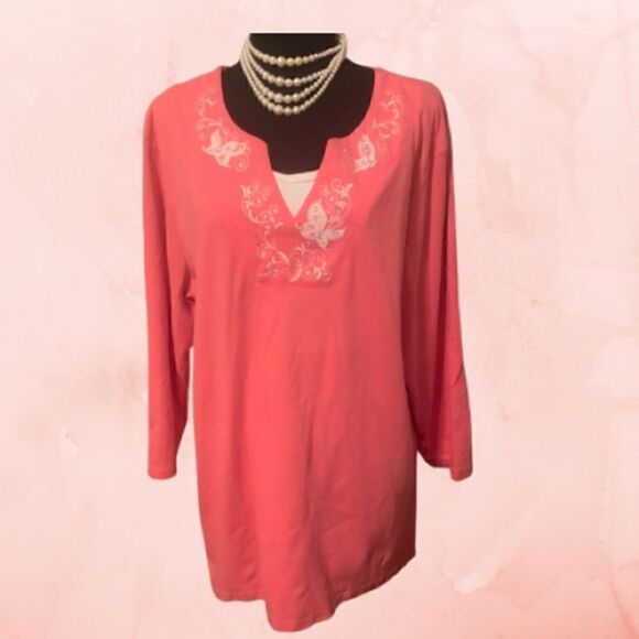 EUC DECORATED ORIGINALS TOP  - Picture 1 of 7